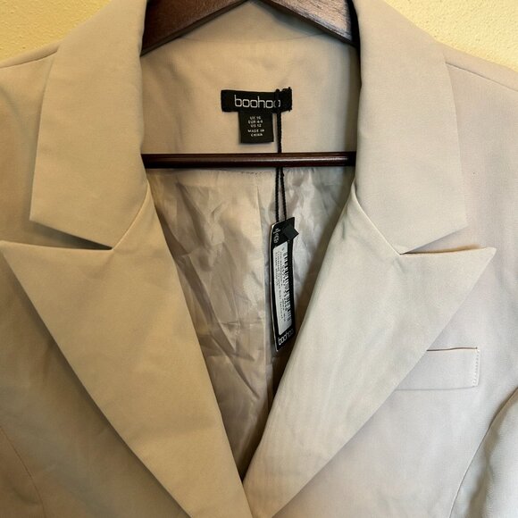 NWT Boohoo Women Oversized Cropped Boxy Tailored Blazer Size 12 Cream - Picture 5 of 15